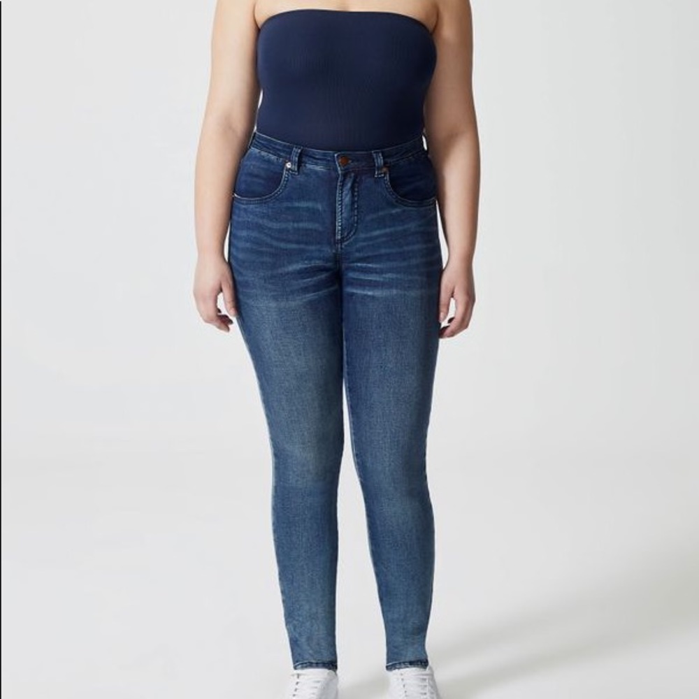 Universal Standard Petite High Rise Skinny Seine